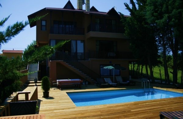Villa Pine Garden Otel