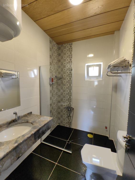 Almus Şehri Sefa Bungalov Evleri