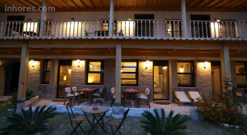 Attalos Suites Hotel