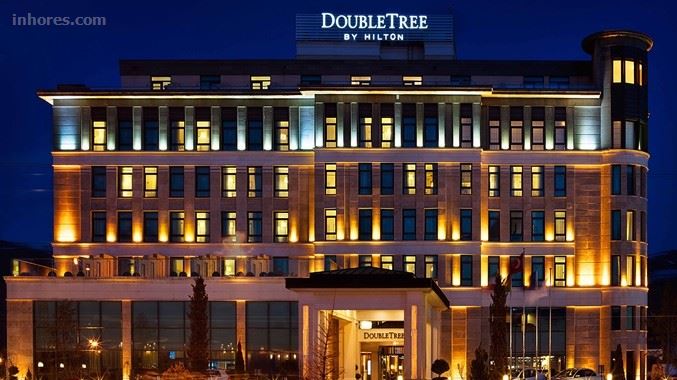Doubletree By Hilton Hotel Van