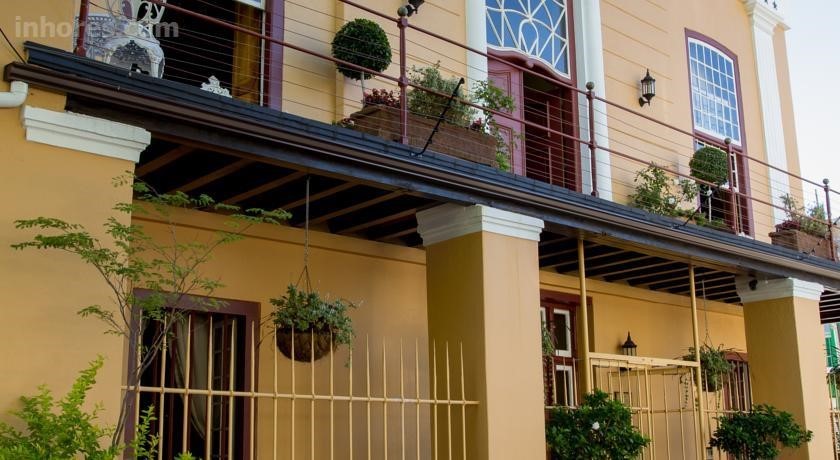 Dutch Manor Antique Hotel