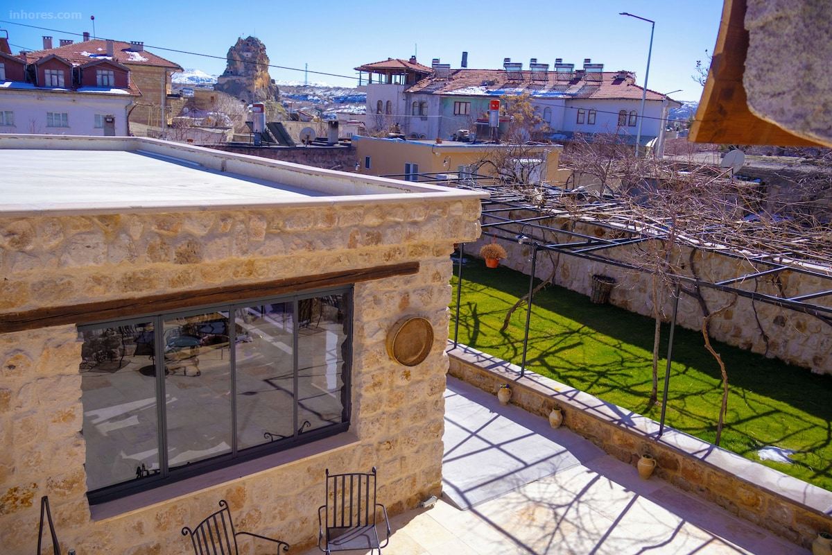 Gazel Cave House