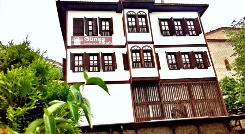 Projektör ekranı: yorumlar, teknik özellikler, modeller ve özellikler Projektör ekranı: yorumlar, teknik özellikler, modeller ve özellikler