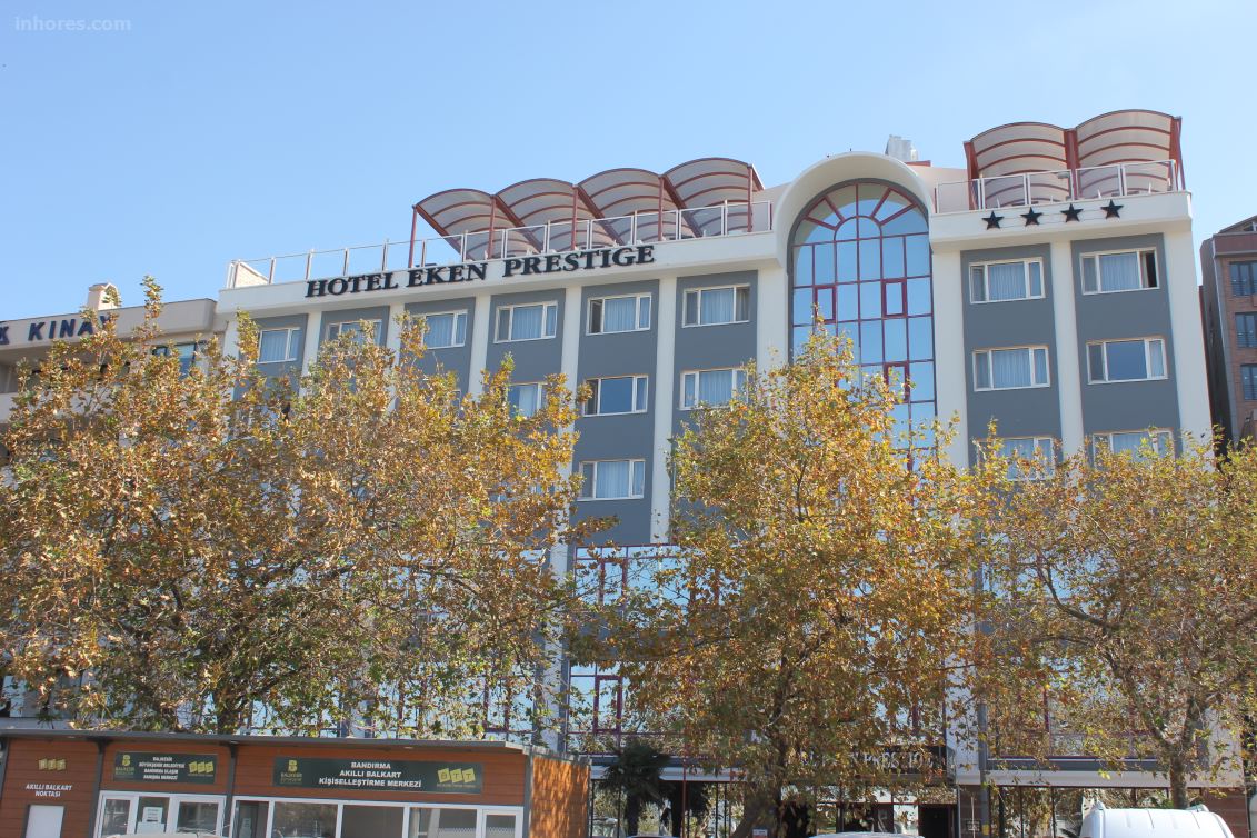 Hotel Eken Prestige