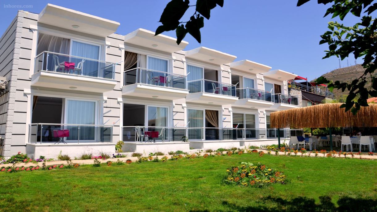 Kaya Hotel