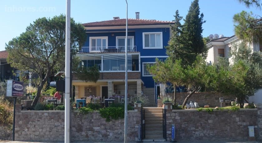 Lacivert Otel