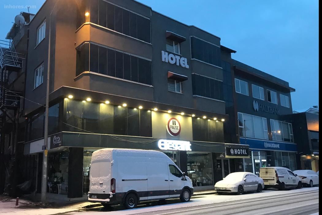 Pause Hotel