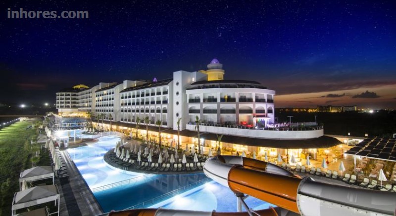 Port River Hotel & Spa