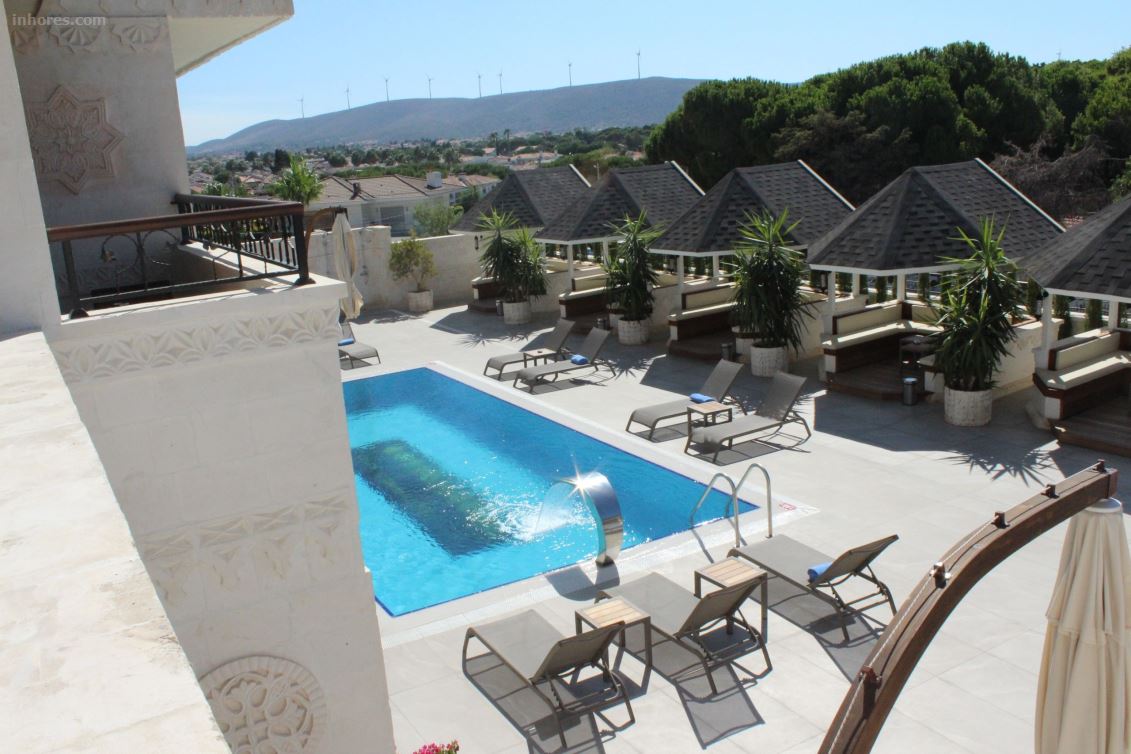 Royal Çeşme Hotel