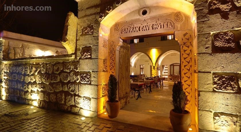 Safran Cave Hotel