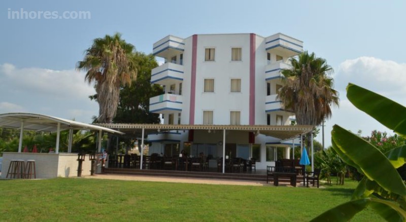 Skys Hotel