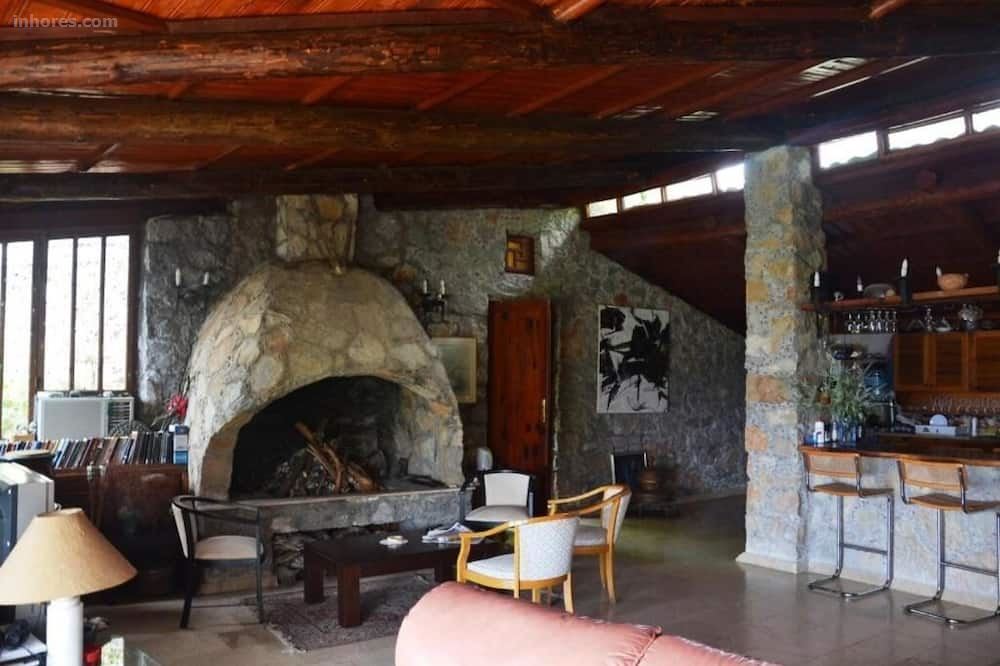 Villa Gökbel