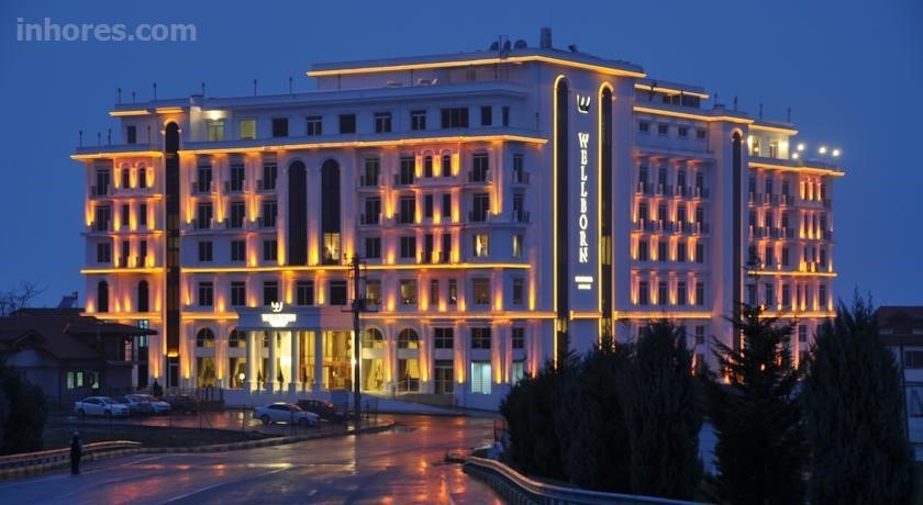 Wellborn Luxury Hotel