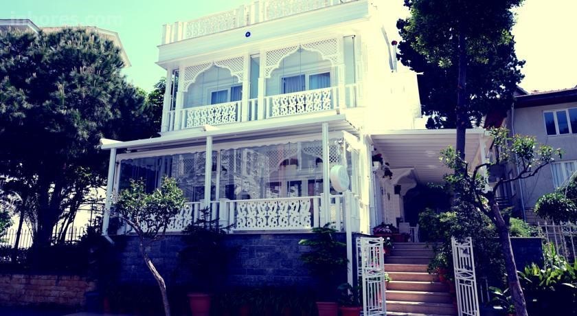White Palace Otel