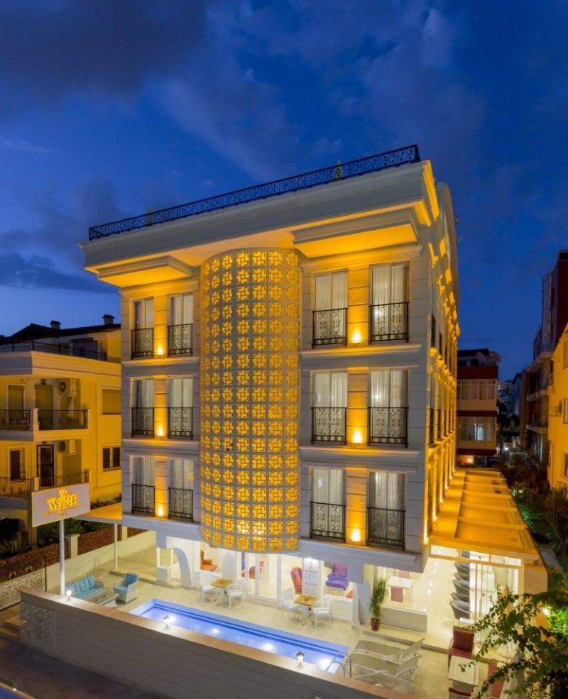 Wise Boutique Hotel & Spa